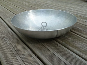 bassines en zinc designs pour récupérer l'eau de pluie